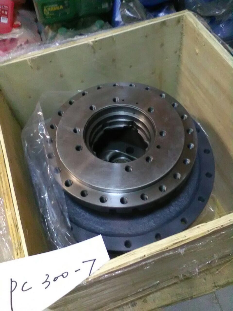Бортовой редуктор Komatsu PC 300-7